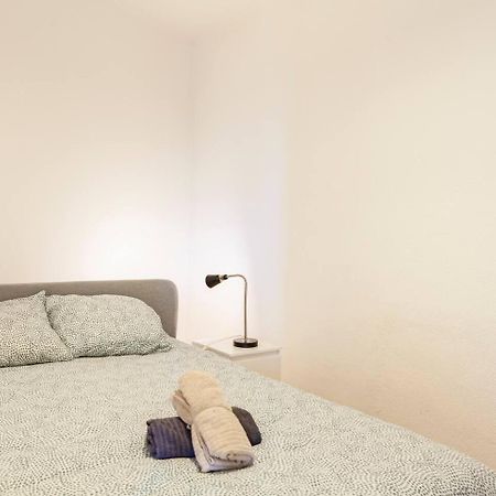 شقة Relax In Lisbon For 4 People With Terrace And Parking المظهر الخارجي الصورة