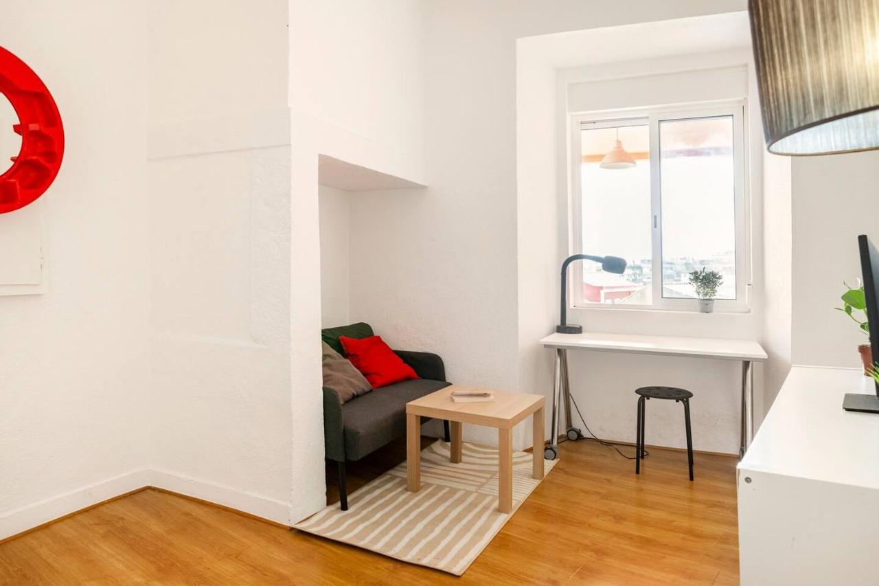 شقة Relax In Lisbon For 4 People With Terrace And Parking المظهر الخارجي الصورة